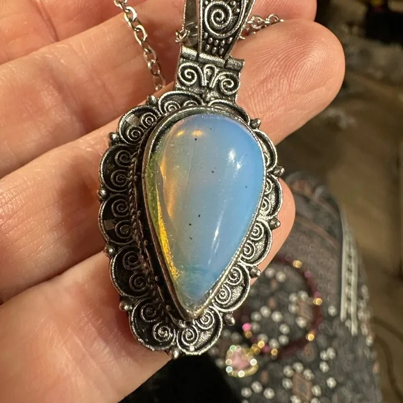 Moonstone Pendant Necklace - Picture 2 of 5